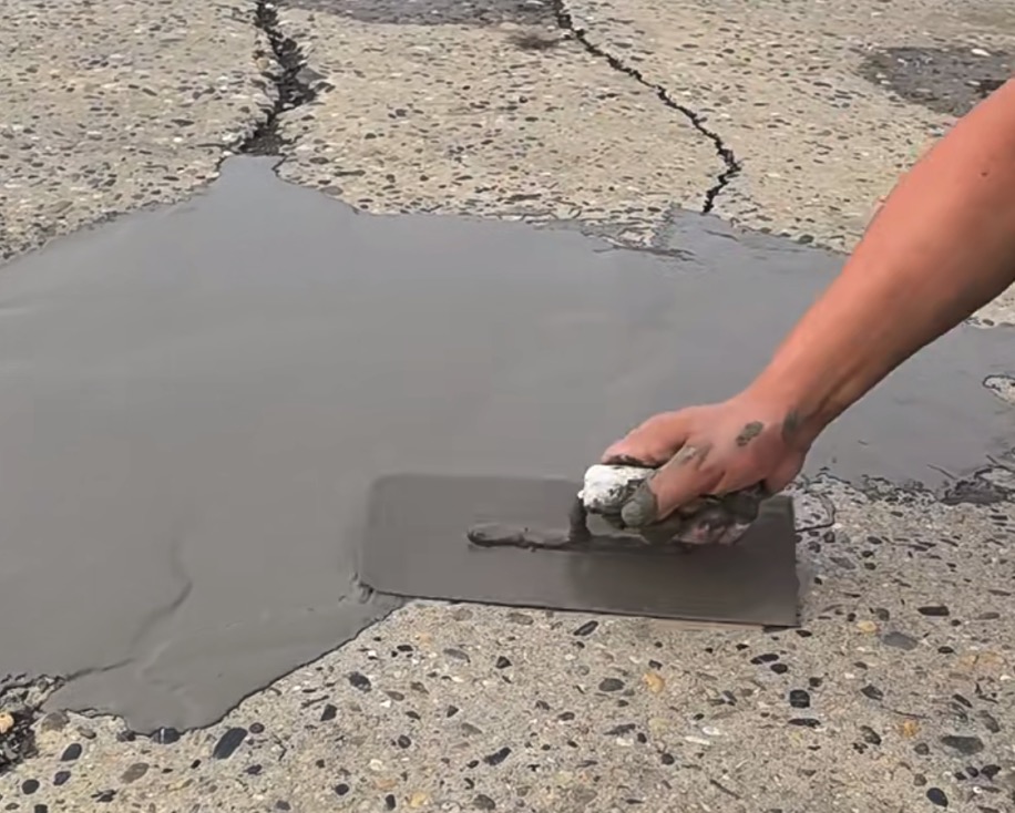 丹棱CGM 高效薄层道路修补料（CGM 道路抢修料）